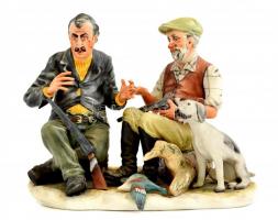 Poema Artistic porcelain Emil Cretu: vadászok, festett bisquit porcelán, jelzett, hibátlan 27x21 cm