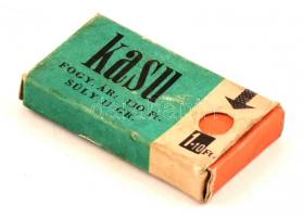 cca 1960 Kasu édesítőszer papírdoboz, tartalommal, Bp., Édesipari K.T.SZ., 5x3 cm