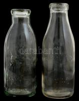 2 db régi 5 dl-es tejesüveg, kopásokkal, csorbákkal, m: 19 cm, 21 cm