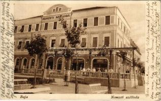 1929 Baja, Hotel Nemzeti szálloda, pincérek. Lukács Viktor kiadása (EK)