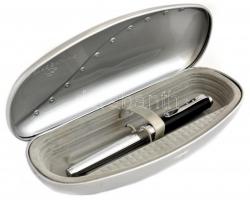 Pierre Balmain töltőtoll, eredeti dobozában, fém tokban, h: 13,5 cm