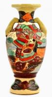 Kínai kerámia váza, kézzel festett, jelzetlen, kis kopásokkal, m: 19 cm