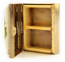 Pici fém ékszertartó, porcelán tetővel, jó állapotban, 3,2x4,4x1,5 cm