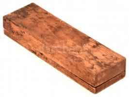 cca 1900 fenő kő fa dobozában 20x6 cm
