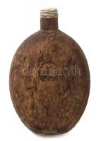 Vegyes militária tétel, közte bilincs, kulacs, táska