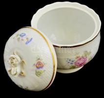 Hollóházi cukortartó, matricás, jelzett, fedél tetején lévő rózsákon apró csorbákkal, m: 12,5 cm, d....