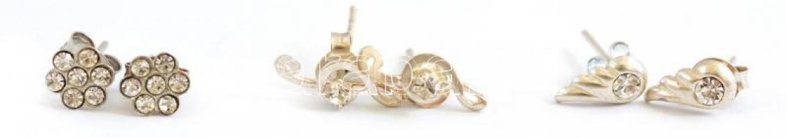 Ezüst(Ag) 3 pár köves fülbevalópár, jelzett, bruttó: 1,18 g