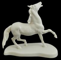 Herendi fehér mázas porcelán lipicai ló, jelzett, kis mázhibával, m: 19 cm