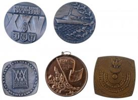 5db klf lengyel emlékérem a szocialista időszakból, mind eredeti tokban T:2 5pcs of diff Polish commemorative medals from the socialist era, all in original cases C:XF