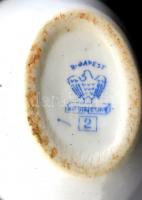 Aquincum porcelán váza Harkány felirattal és illusztrációval. Jelzett, matricás, kis kopásokkal. M: ...