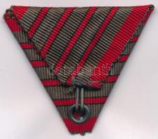 1918. "Sebesültek Érme" eredeti mellszalagja (négy vörös sávval) jó állapotban 
Hungary 1...