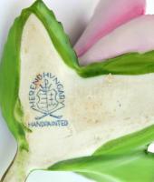 Herendi porcelán rózsa, kézzel festett, jelzett, lepattanással, 4,5x7,5 cm