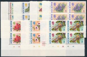 1970 Virág sor ívsarki négyestömbökben, Flower set in corner blocks of 4 Mi 244-260