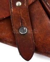 Magyar honvédségi bőr pisztolytáska, jó állappotban, 19x14cm