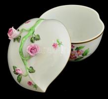 Herendi porcelán cukortartó, kézzel festett, jelzett, apró lepattanással, 12,5x11,5x11 cm