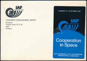 1983 Nemzetközi Asztronautikai Kongresszus nagyalakú öntapadós levélzárója a Magyar Asztronautikai Társaság címzetlen borítékján