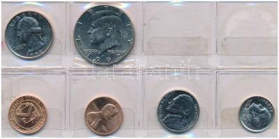 Amerikai Egyesült Államok 1992P 1c-1/2$ (5xklf) + Philadelphia Verde zseton, nem hivatalos forgalmi sor fólia tokban T:1 USA 1992P 1 Cent - 1/2 Dollar (5xdiff) + Philadelphia Mint jeton, not official set in foil packing C:UNC