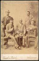 cca 1900 Úriemberek portréi, az egyiken katonatiszttel és feliratozva, 2 db keményhátú fotó, Kossak ...