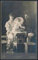 cca 1880 Sarajevo, Watter Tausch fényképész műtermében készült, keményhátú vintage fotó, feliratozva a család neve, 16,4x10,4 cm
