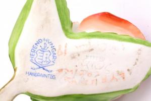 Herendi porcelán rózsa, kézzel festett, jelzett, kis lepattanásokkal, 7×8 cm