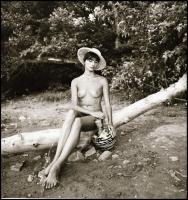 cca 1984 Hálaadó férfi imák örök szereplői, Menesdorfer Lajos (1941-2005) budapesti fotóművész hagya...