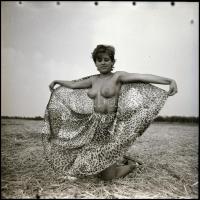 cca 1984 Hálaadó férfi imák örök szereplői, Menesdorfer Lajos (1941-2005) budapesti fotóművész hagya...