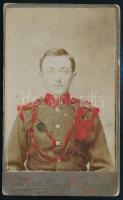 cca 1900 Fiatal katona keményhátú vizitkártyája Körper Károly pozsonyi műterméből, 9x6 cm