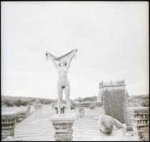 cca 1985 Fotótréning meztelen hölgyek esztétikus megörökítésére, Menesdorfer Lajos (1941-2005) budap...