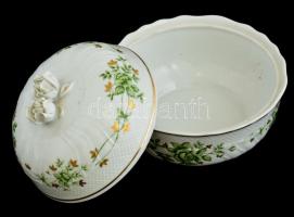 Hollóházi rózsás bonbonier,  matricás, jelzett, a rózsákon nagyon apró lepattanással, m: 14 cm d: 17...