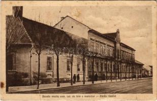 Nagyszentmiklós, Sannicolau Mare; Scoala medie rom. cat. de fete a maicelor / Zárda, utca. N. Wiener kiadása / street view, nunnery (fa)