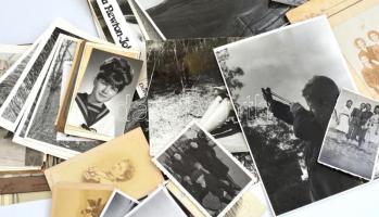 cca 1900-1970 vegyes fotó tétel, különböző témákban, 8,5x5,5 cm és 24x18 cm