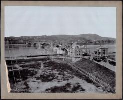 1902 Bp.,Margit-híd, fotó papíron, Drezda, Stengel & Co., az egyik alsó sarkánál gyűrődéssel, törésnyommal,21x27 cm