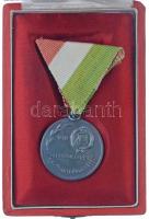 1961. "Felsőoktatási Tanulmányi Érdemérem" kitüntetés mellszalagon, eredeti tokban, igazol...