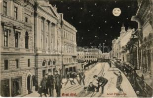 Arad, Aczél Péter utca éjjel, humoros részeges montázs / street view at night, humorous drunk men montage postcard (EK)