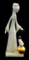 Aquincumi béka és királylány porcelán figura, aranyozott, jelzett, alján kis repedés, m: 21 cm