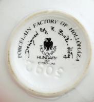 Hollóházi fehér mázas leveles, gömb alakú vázácska, jelzett, 6x6,5 cm