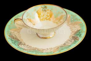 Bavaria zöld, arany virágmintás porcelán csésze, és kistányér, matricás, jelzett, kopott, d: 19,5 cm és 10,5x4,5 cm