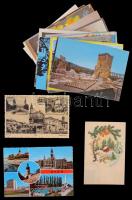 Több mint 100 db MODERN képeslap: magyar városok és motívumok / Cca. 100 modern postcards: Hungarian towns and motives