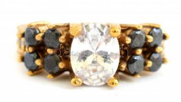 Aranyozott ezüst(Ag) gyűrű, kövekkel, jelzés nélkül, méret: 55, bruttó: 6,02 g