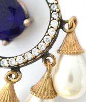 Aranyozott ezüst(Ag) fülbevalópár, kövekkel, gyönggyel,  jelzett, h: 6 cm, bruttó: 17,89 g