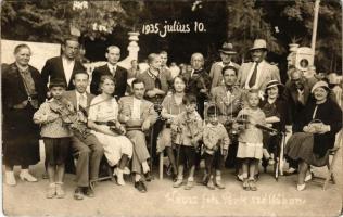 1935 Hévíz, csoportkép zenészekkel a Park szállóban photo (Rb)