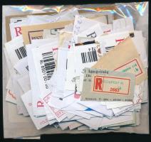 Több mint 160 db klf ajánlási és elsőbbségi ragjegy kivágásokon, tasakban