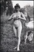 Szolidan erotikus fényképek az asztal fiából, vegyes mix (1. sz. válogatás), 13 db fotó, 6x9 cm és 1...