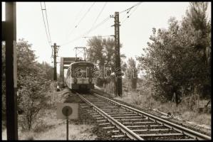 1983 A dunaharaszti HÉV-vonal bejárása, karbantartása, járművek, berendezések, stb. 37 db vintage NE...