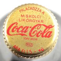 Megnyújtott Coca Colás üveg. Bontatlan. 51 cm