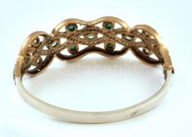 Aranyozott ezüst(Ag) kövekkel gazdagon kirakott karperec, jelzett, 5×5,5 cm, bruttó: 19,33 g