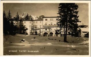 1937 Tátra, Magas-Tátra, Vysoké Tatry; Sport Hotel na Hrebienku / Sport szálloda a Tarajkánál télen / tourist hotel near Hrebienok in winter