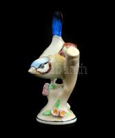 Porcelán madár, kézzel festett, matricával jelzett, kis kopásnyomokkal, lepattanással, m: 13 cm