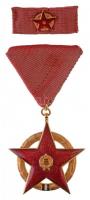 1957. Vörös Csillag Érdemrend aranyozott, zománcozott bronz kitüntetés mellszalagon, szalagsávval T:1  Hungary 1957. Order of The Red Star gilt, enamelled Br decoration on ribbon, with service ribbon C:UNC  NMK 611.