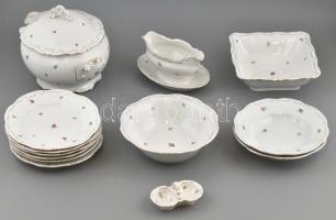 Zsolnay virág mintás étkészlet nagy tálakkal. Hiányos. Matricás, jelzett, kopásokkal.